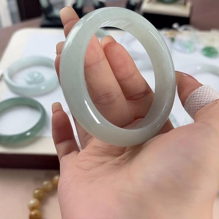 翡翠未镶嵌手镯（序号14）点菜看细节