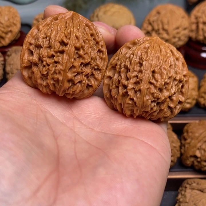 把件文玩核桃南疆石