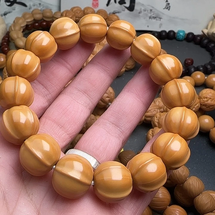 猴头核桃手串全品龙炎四花大鲨鱼尺寸16mm