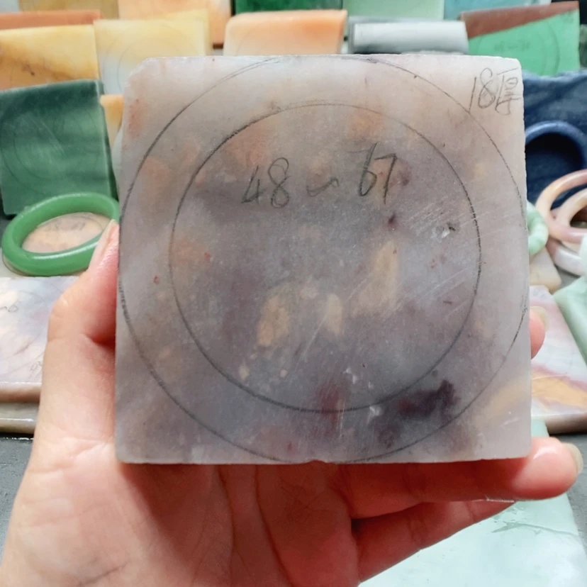 【闪购商品】未镶嵌手镯石英质玉（金丝玉）定制