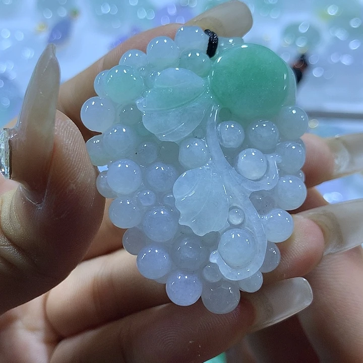 翡翠未镶嵌颈饰天然翡翠A货吊坠