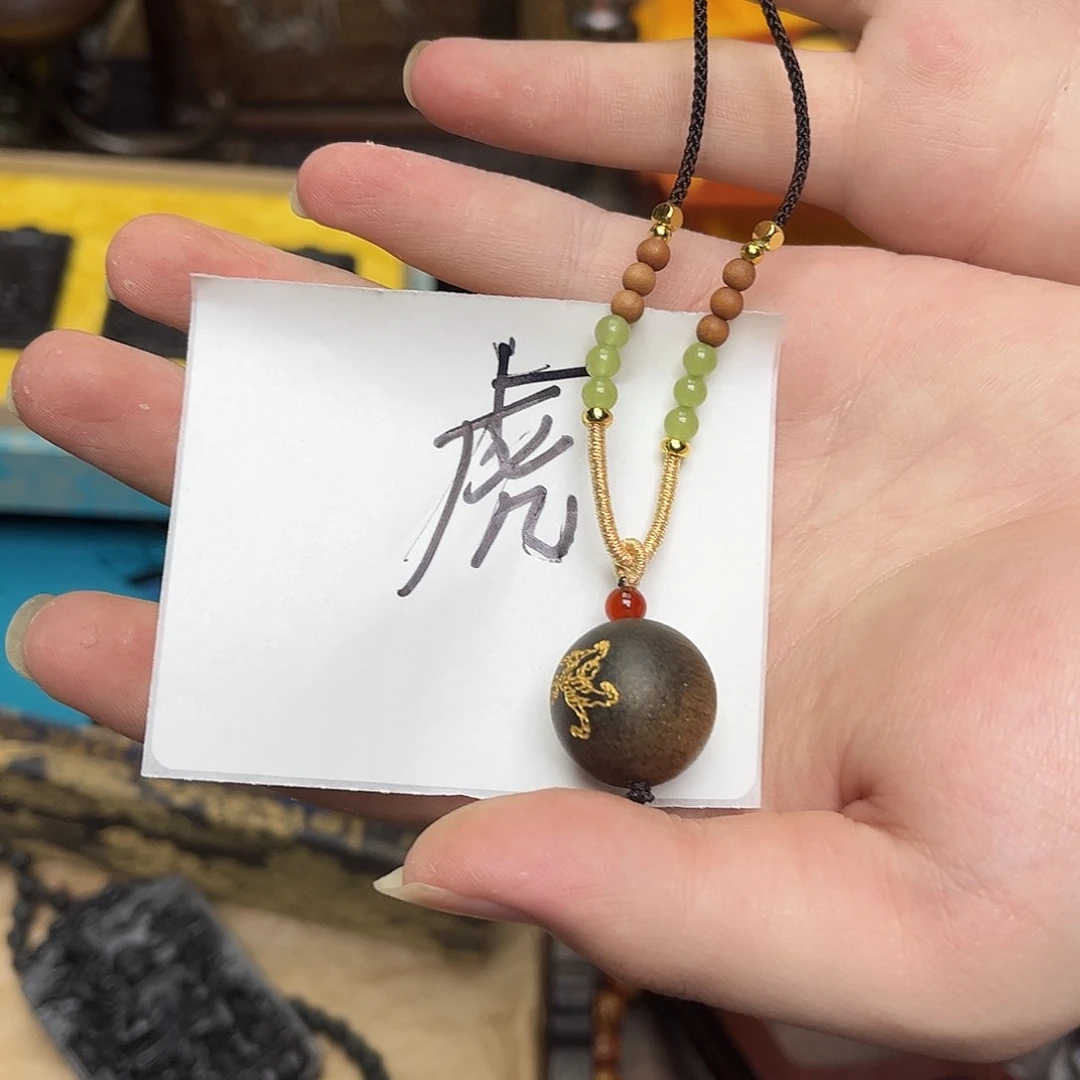 大叶紫檀（黑酸枝木类）