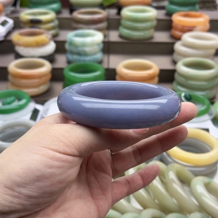 石英质玉手镯未镶嵌珍*