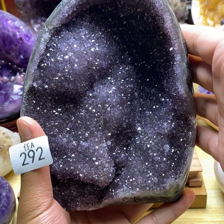 水晶大型摆件（非配饰）未镶嵌