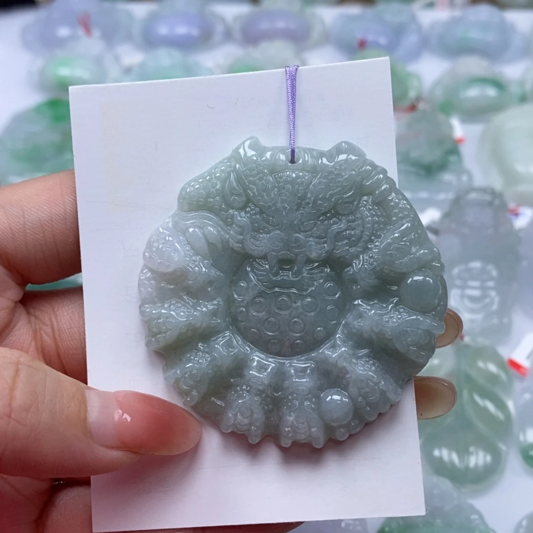 颈饰未镶嵌翡翠天然翡翠吊坠a货