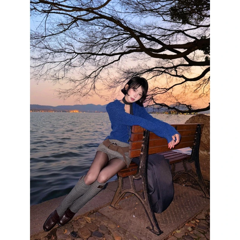 美式辣妹蓝色麻花V领毛衣内搭针织打底衫修身直筒包臀短裙两件套