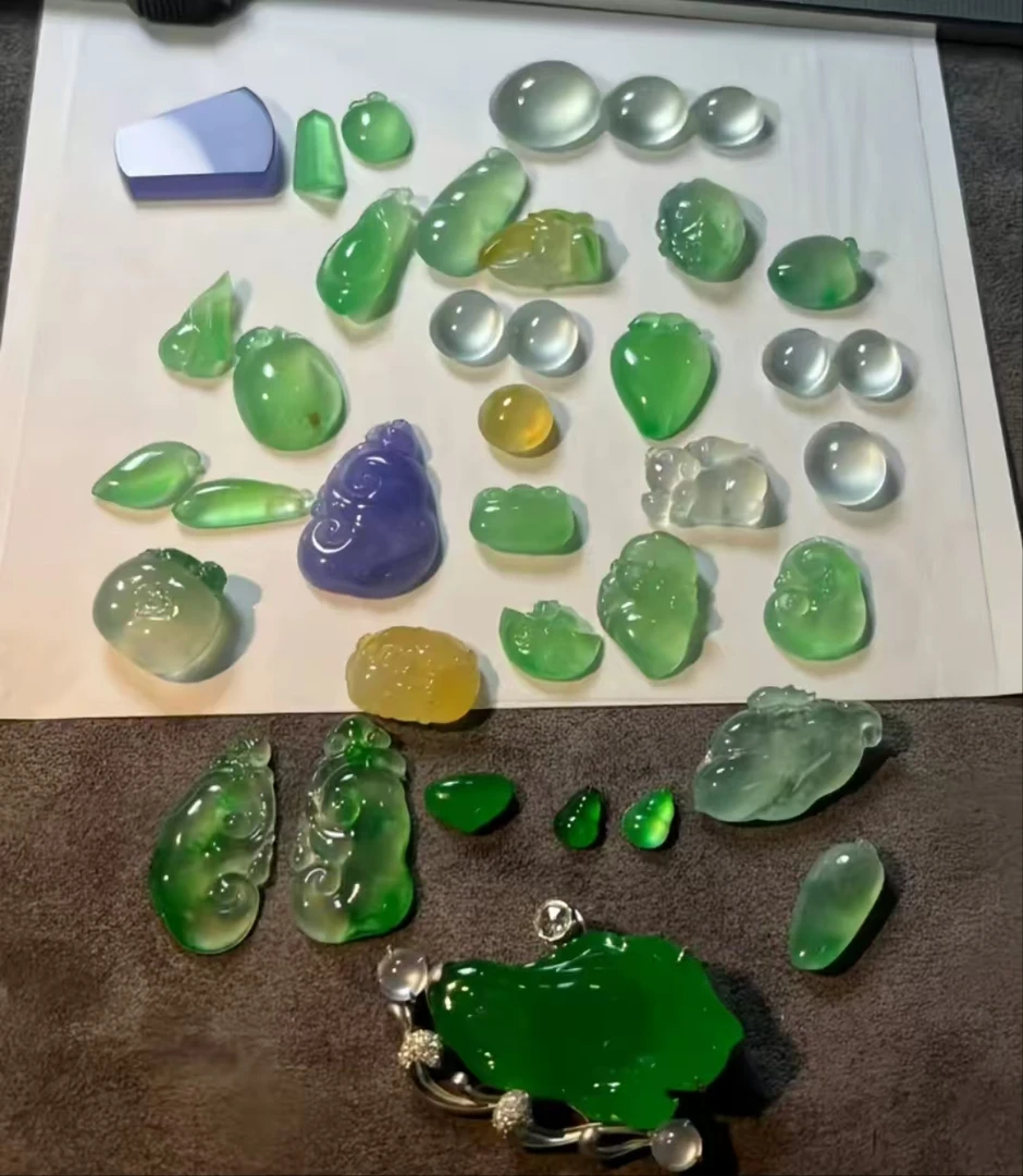 翡翠未镶嵌吊坠 不含琏