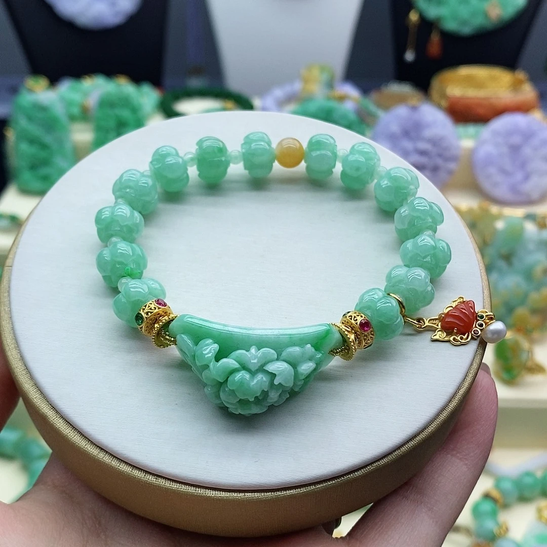 青***莲翡翠未镶嵌手串手牌