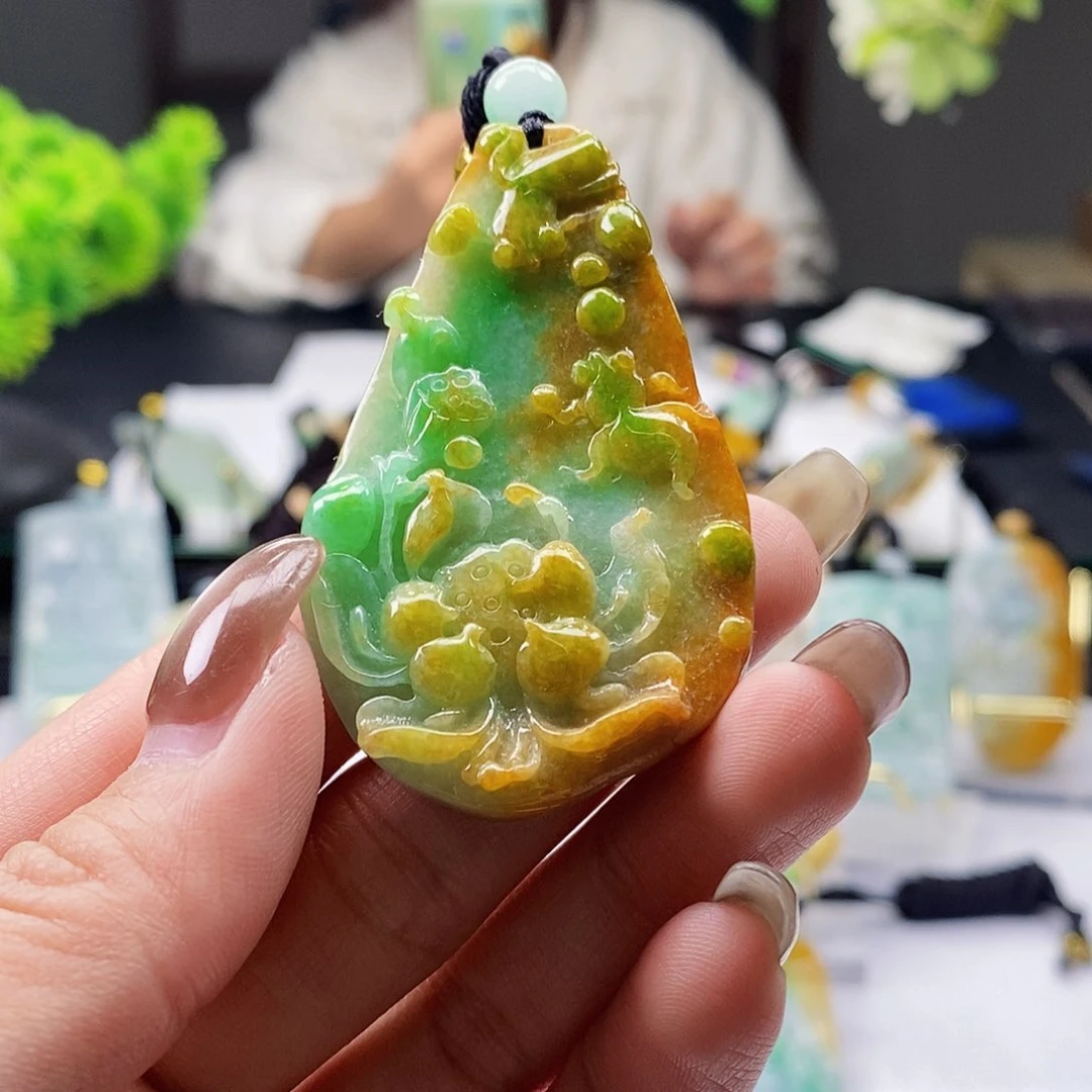 颈饰未镶嵌翡翠翡翠A货