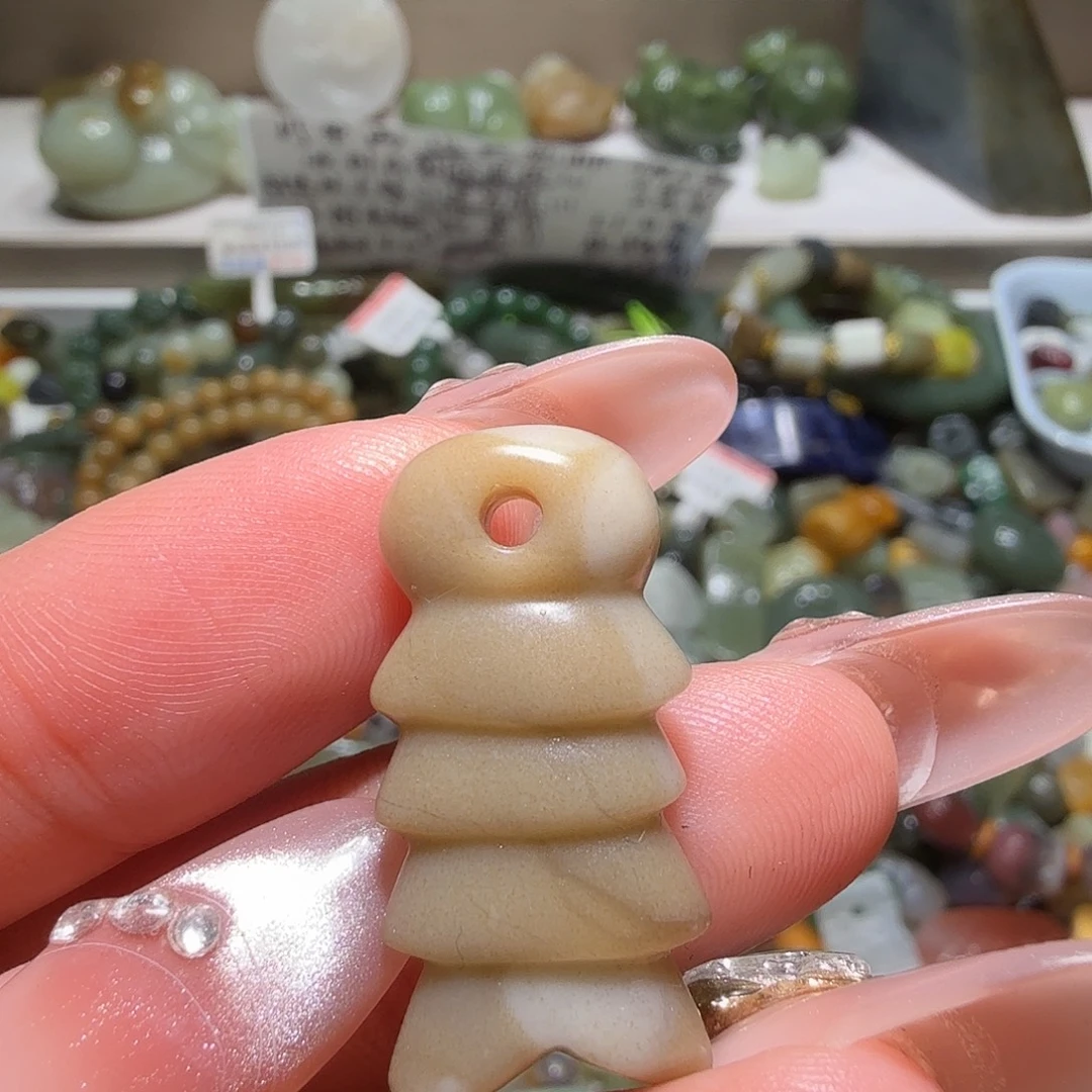 和田玉未镶嵌珠宝奇石