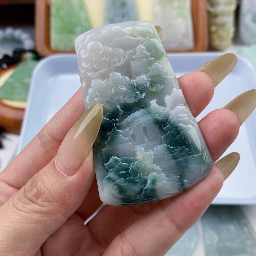 翡翠未镶嵌颈饰翡翠