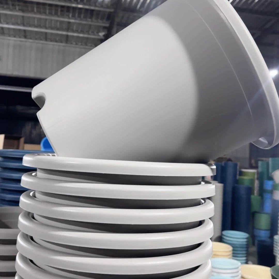 树脂四季盆8#无拖灰白3瑕疵