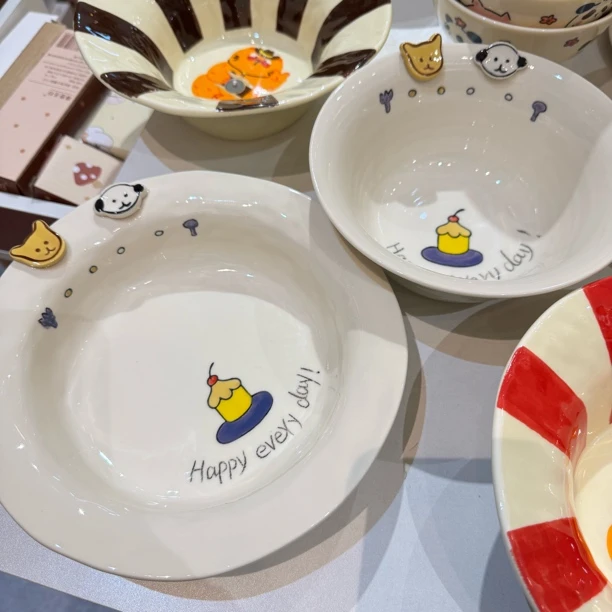 创意陶瓷草帽盘家用餐具可爱小狗小熊水果盘菜盘