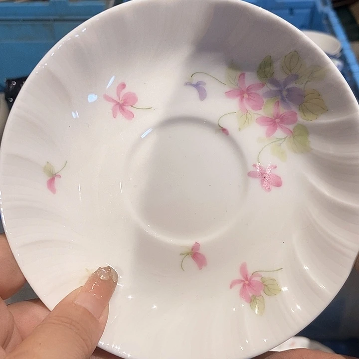 瓷片哈哈啊哈哈哈，哈