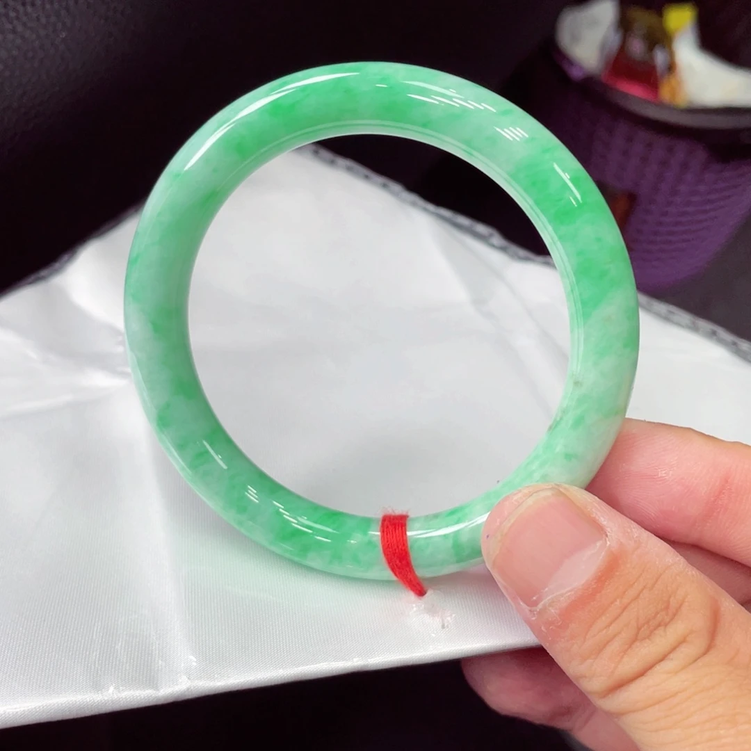 翡翠未镶嵌手镯翡翠