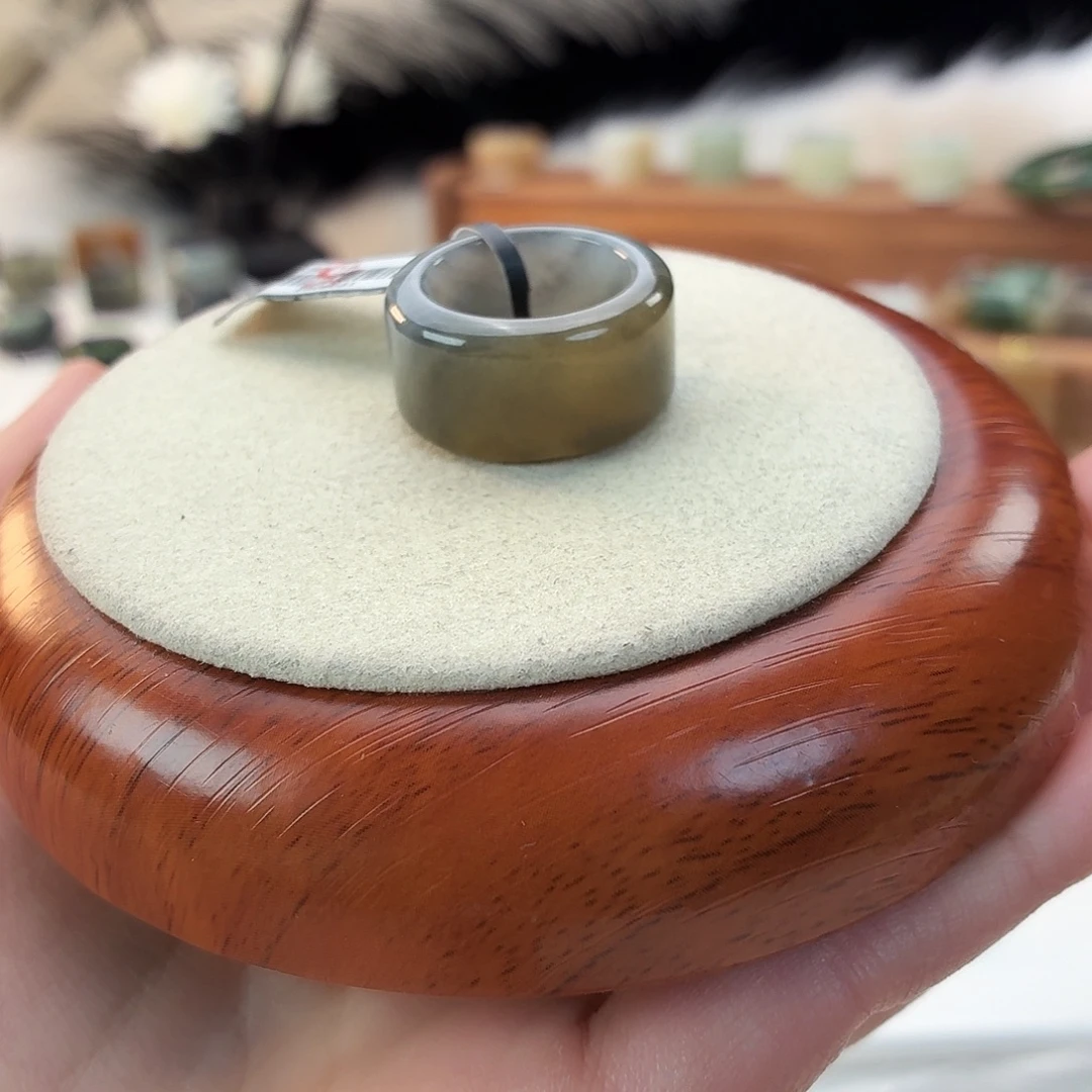 和田玉未镶嵌戒指飘糖圆切16.98mmj68