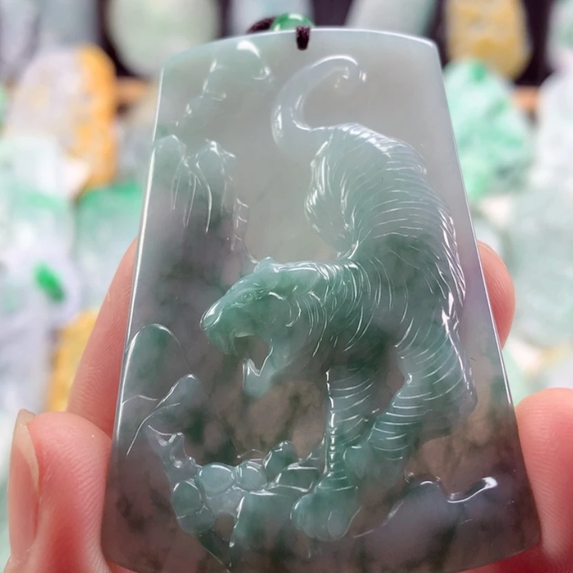【闪购商品】翡翠吊坠(不含链)未镶嵌