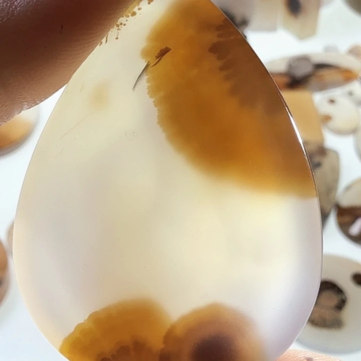 未镶嵌玛瑙/玉髓珠宝半成品