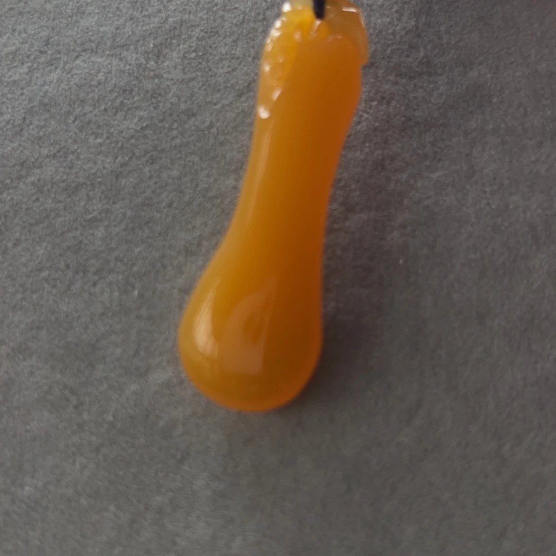 合金石英质玉（黄龙玉）颈饰