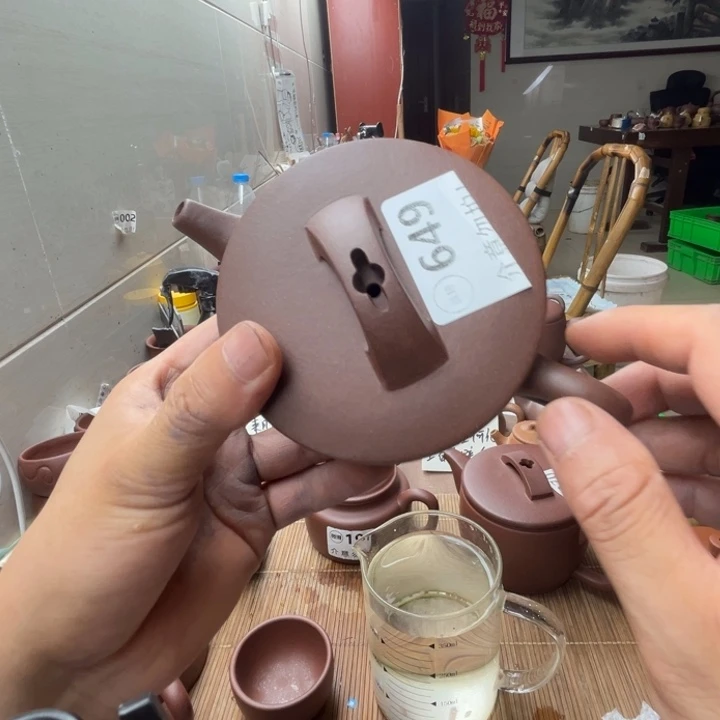 茶壶紫砂底槽清汉瓦220左右瑕疵