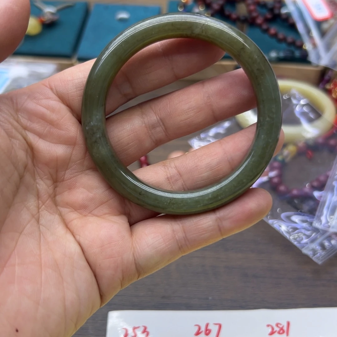 和田玉未镶嵌手镯53.6圈围242