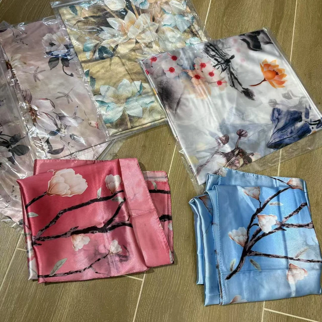 丝巾颜色款式随机发