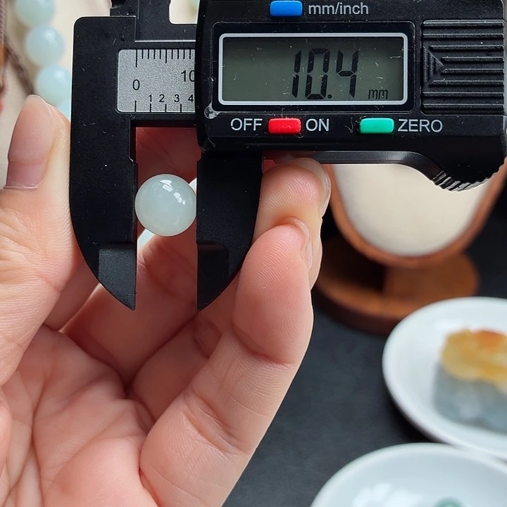 翡翠未镶嵌颈饰天然A货翡翠