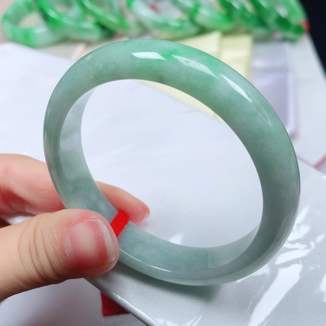 翡翠未镶嵌手镯604