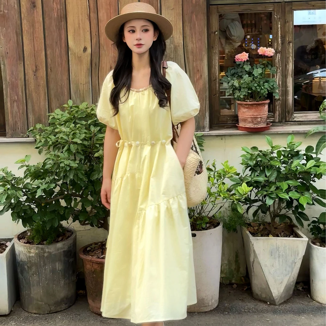 【奢小韩】2025夏新设计感显瘦圆领泡泡袖收腰超美连衣裙