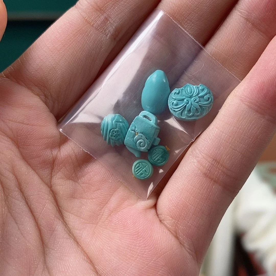 绿松石未镶嵌珠宝奇石