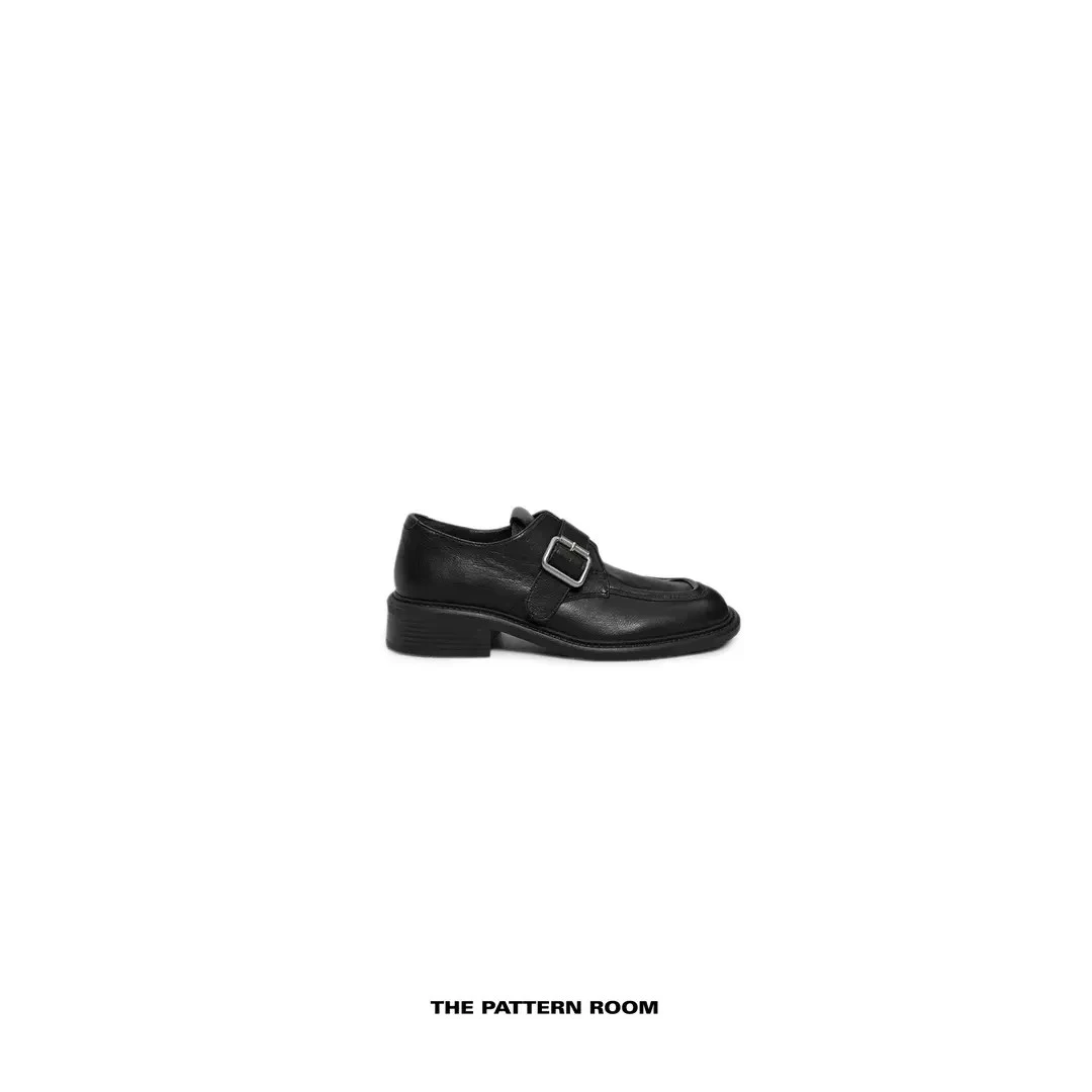 The pattern room | 质感滤镜反磨合折叠布洛克鞋