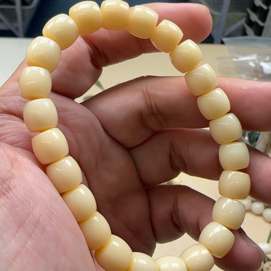 白玉菩提吊坠黄色331