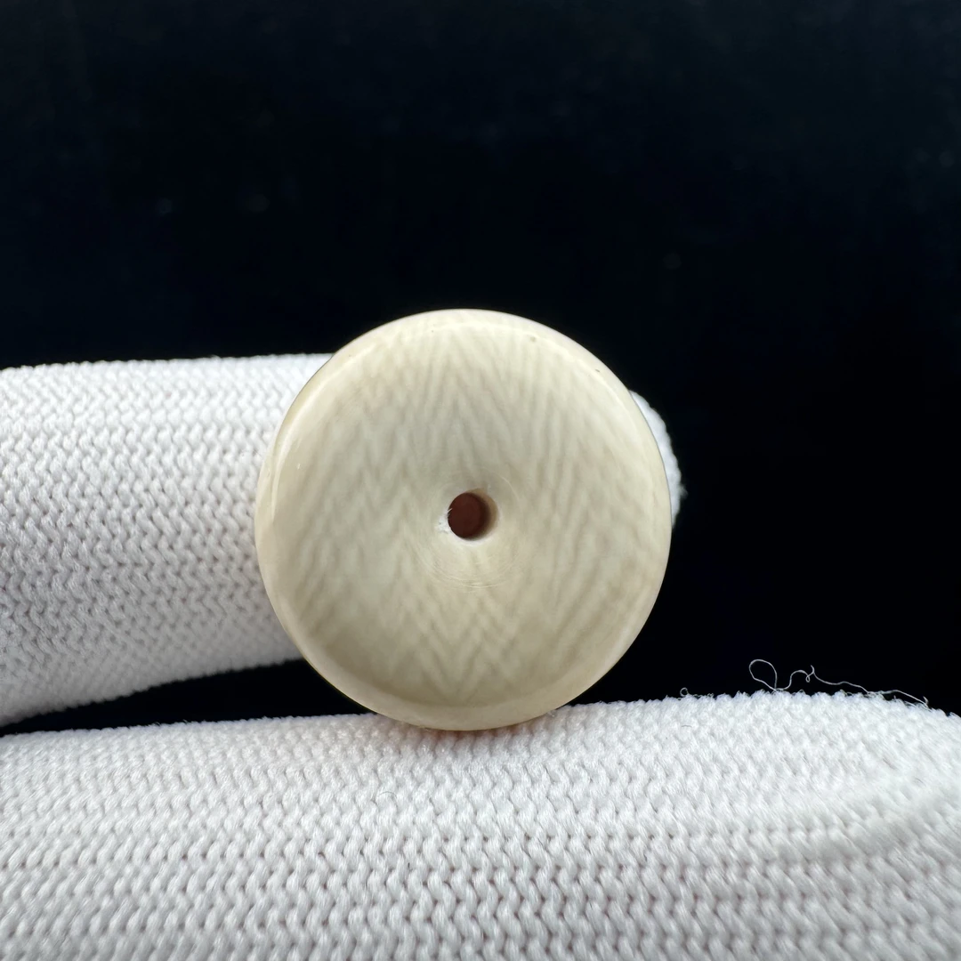 J8204天然猛犸 墩子扣子19.3*9.7mm一物一图 假一罚十