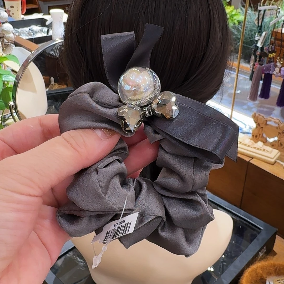 皮质非金属灰色发饰