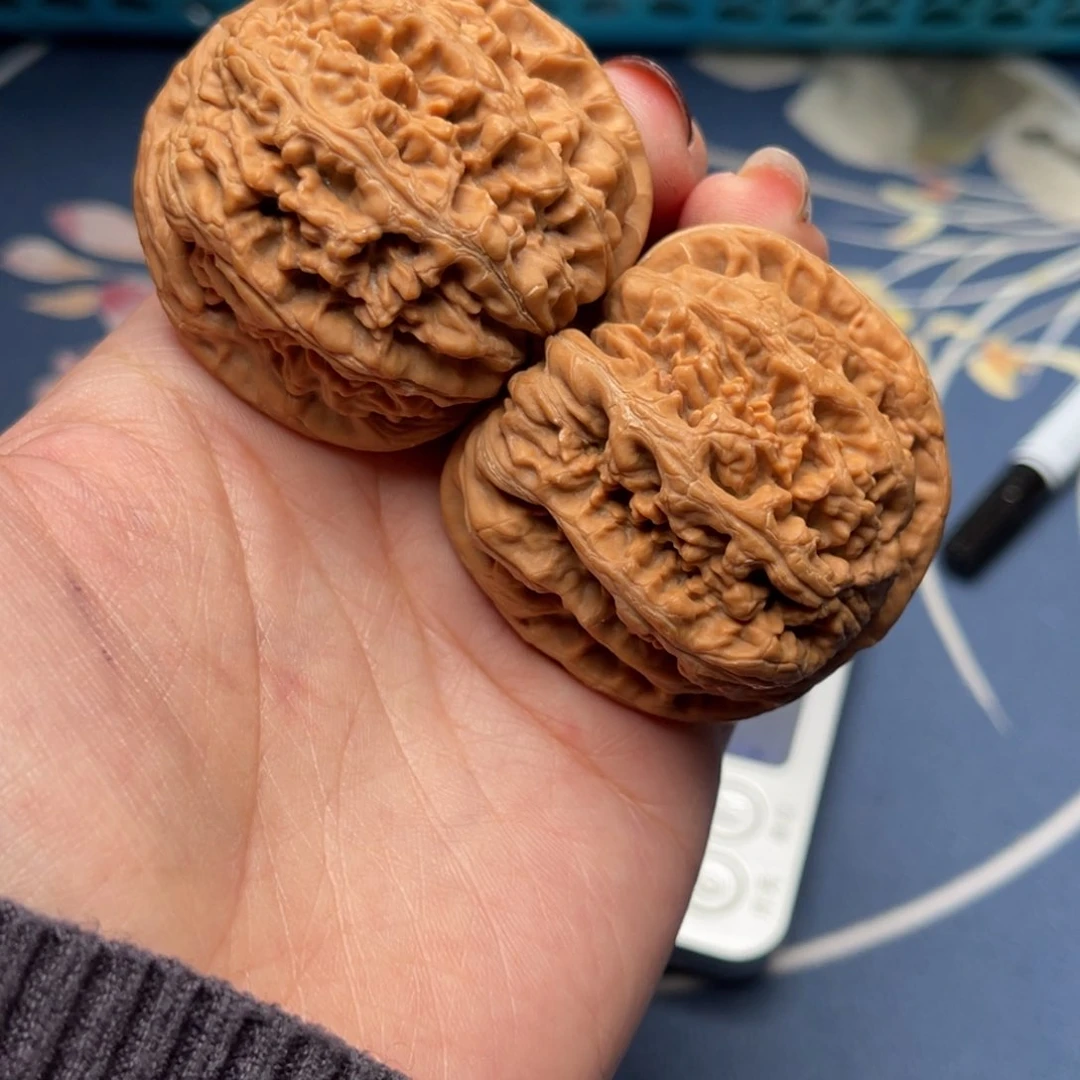 文玩核桃把件粗筋46