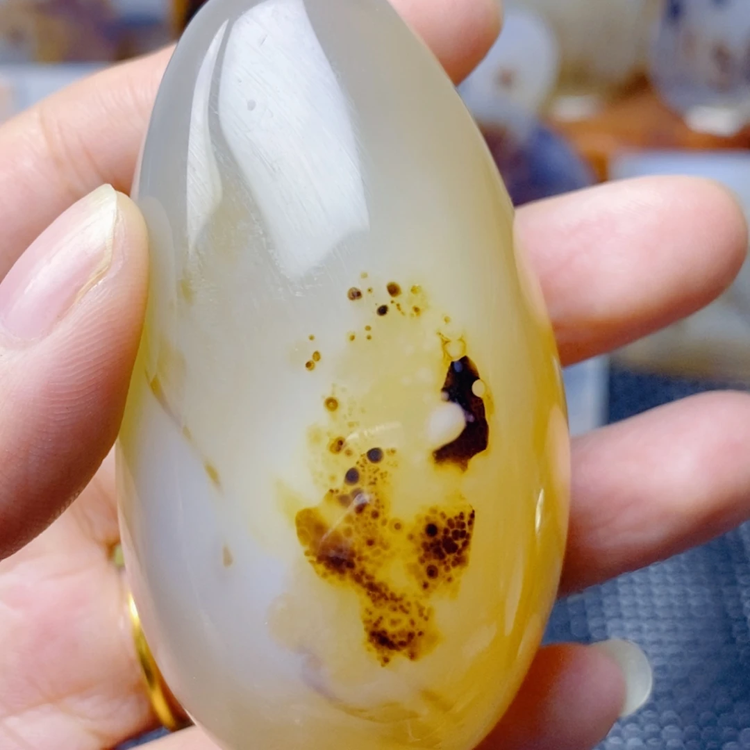 玛瑙/玉髓未镶嵌珠宝奇石