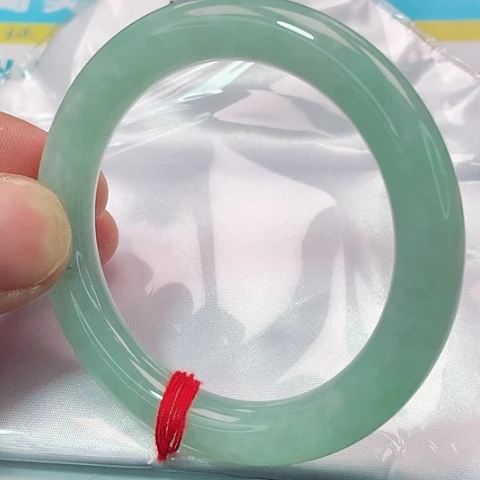 翡翠手镯未镶嵌0743号