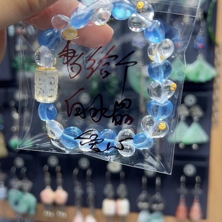 玉***曦银S925镶嵌翡翠耳饰