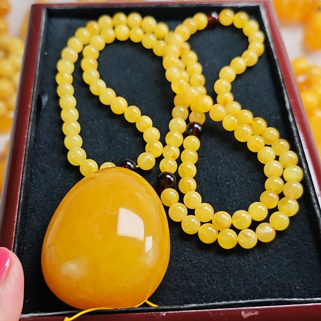 蜜蜡吊坠(赠链)未镶嵌心