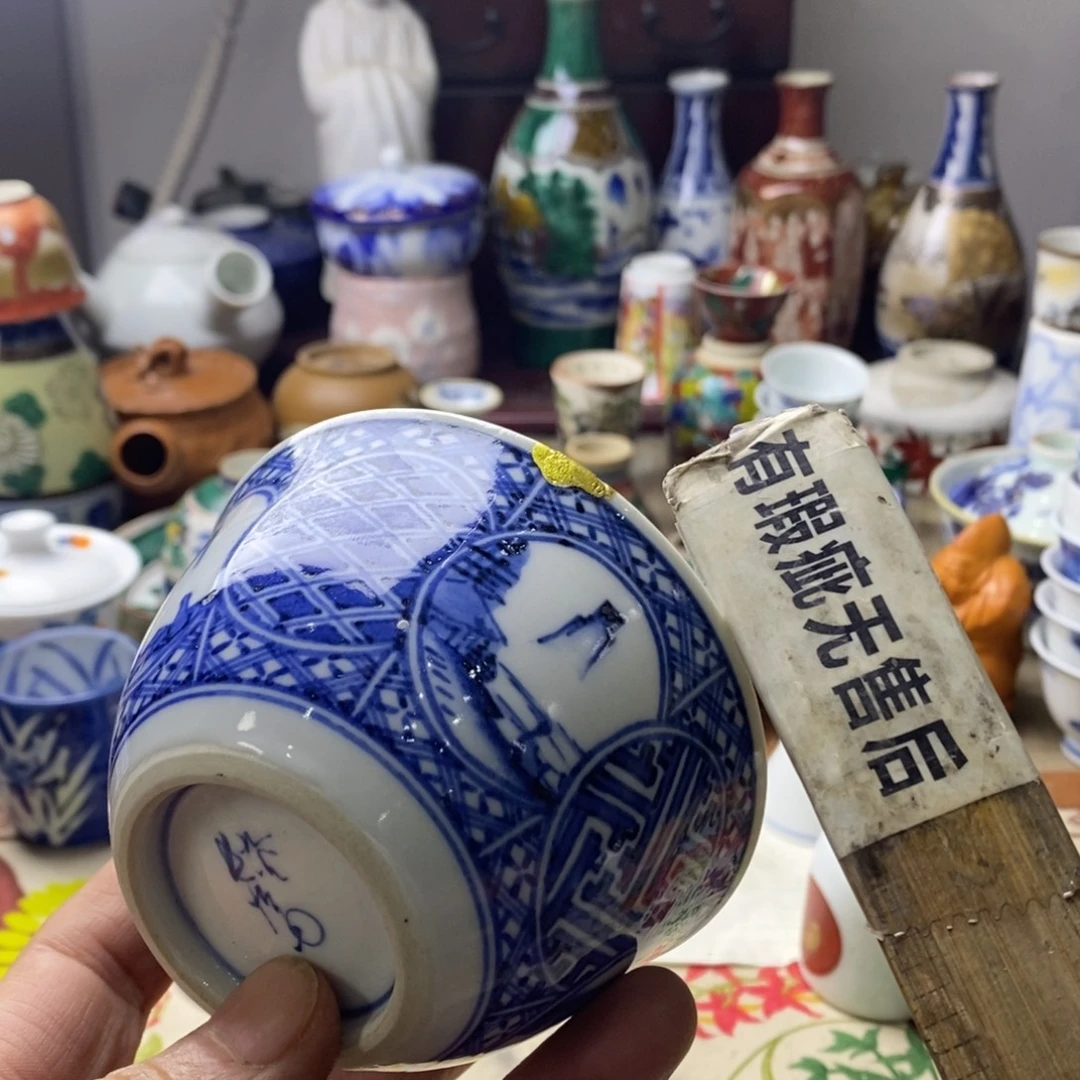 瓷片飞山街头站对面金融街一栋五