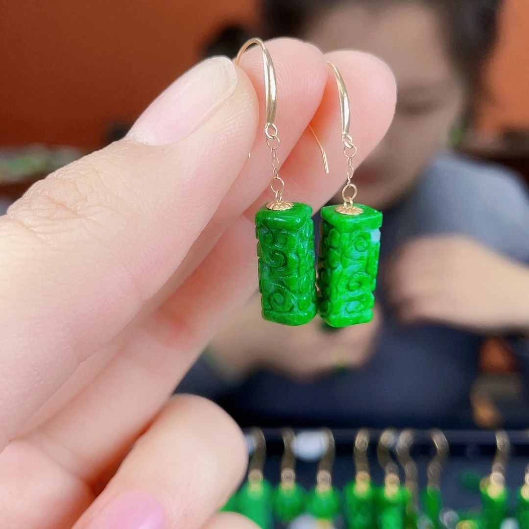 翡翠18K金镶嵌耳饰