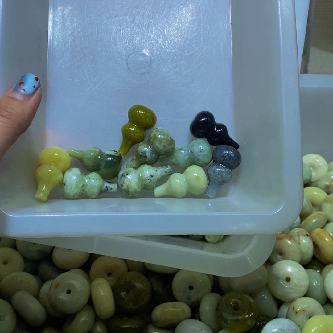 蛇纹石玉未镶嵌毛衣链182