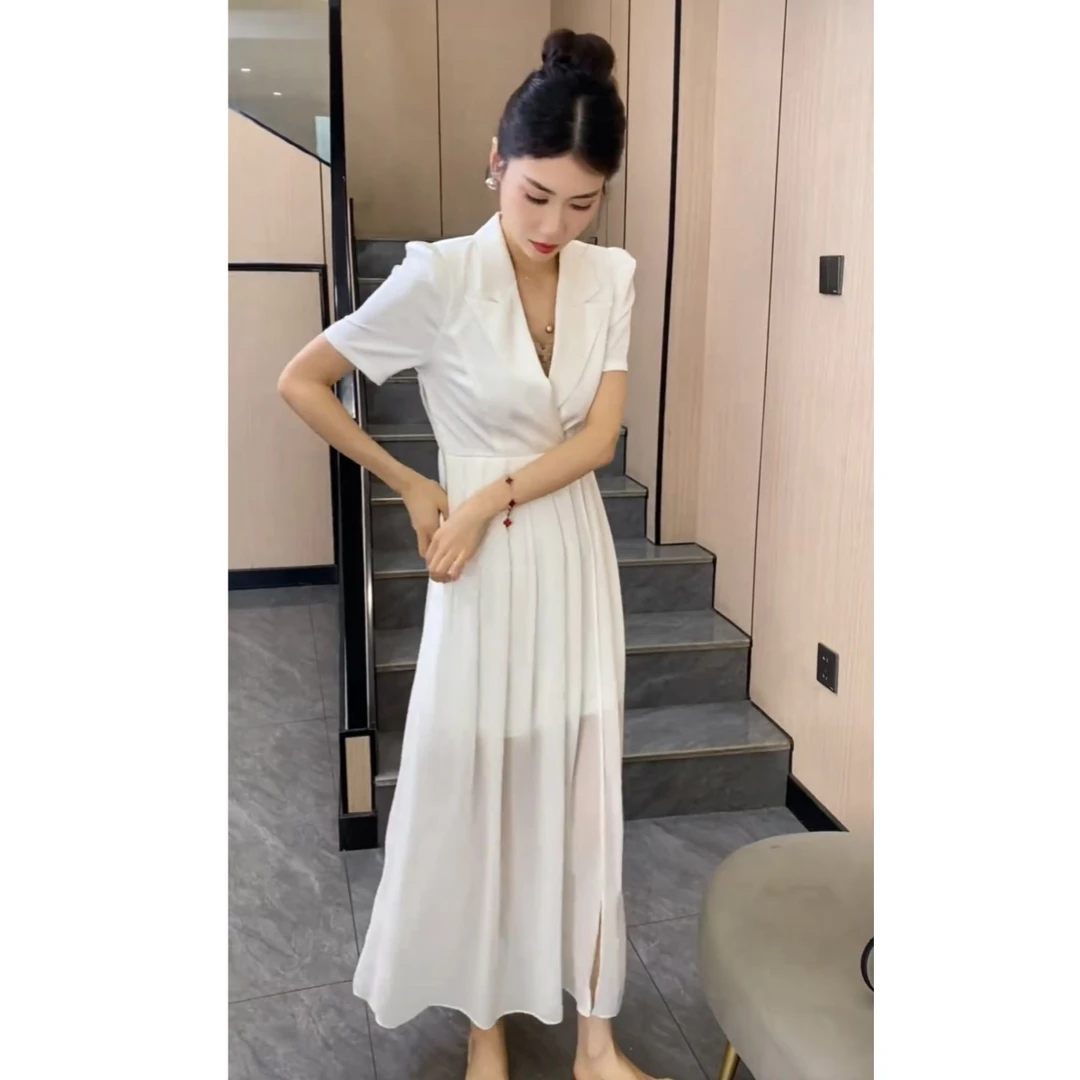 气质优雅时尚高级感连衣裙女2025新款显瘦遮肉高档百搭裙子潮