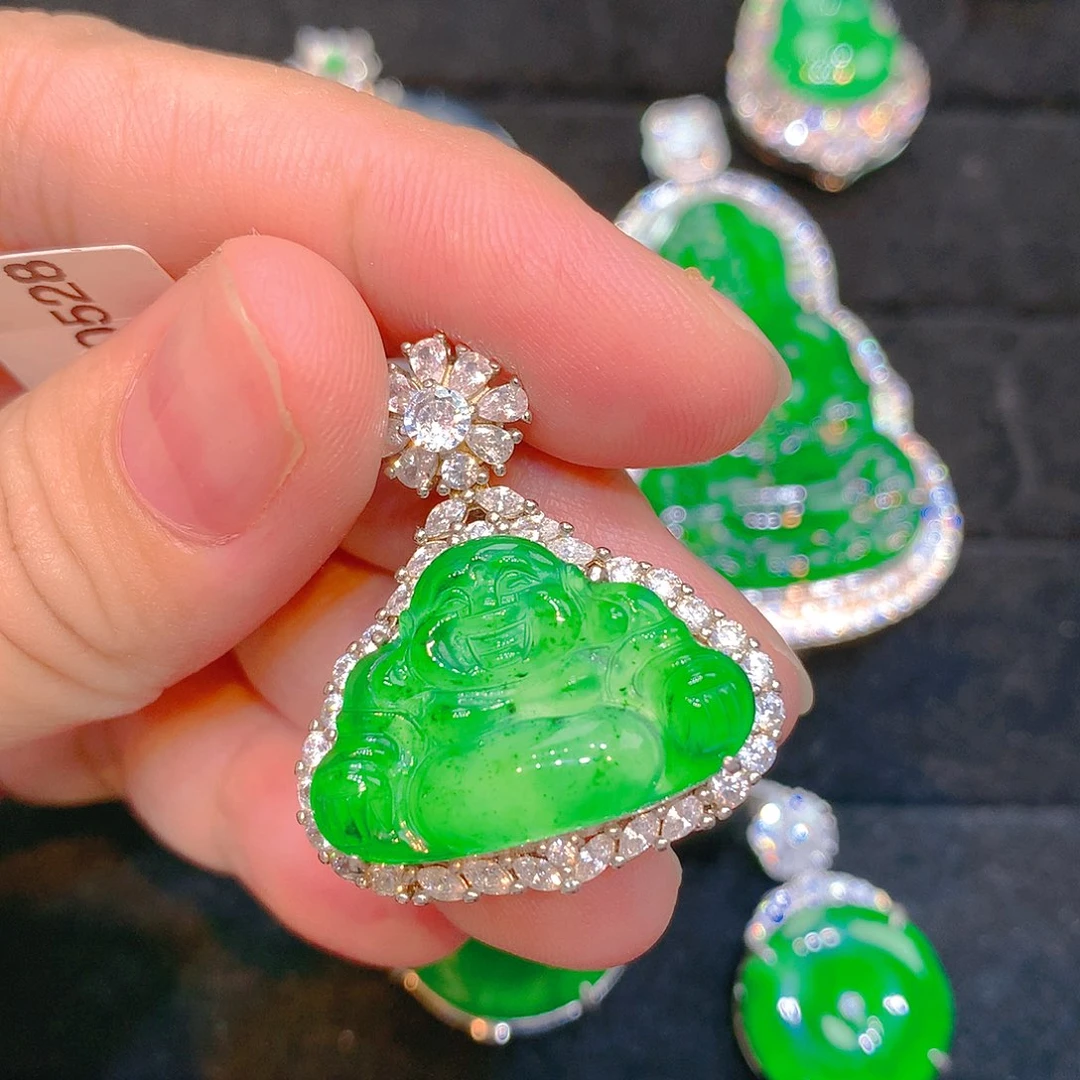 翡翠银S925镶嵌颈饰翡翠