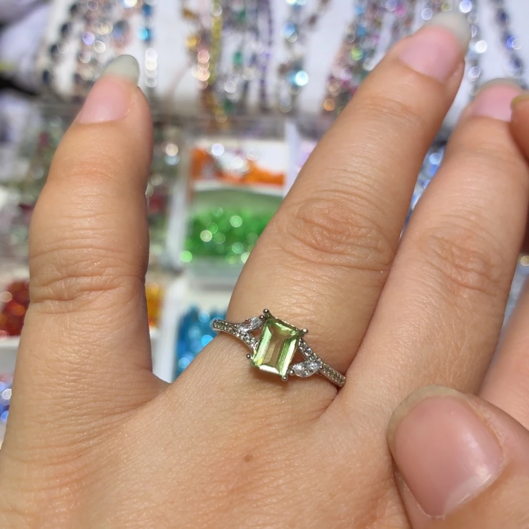 银S925镶嵌石榴石（沙弗莱）戒指