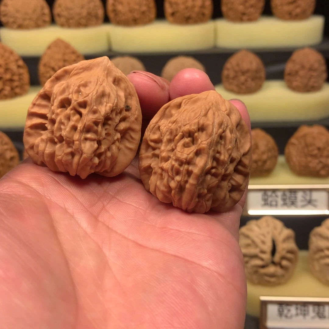 把件桃核四眼鸡心36