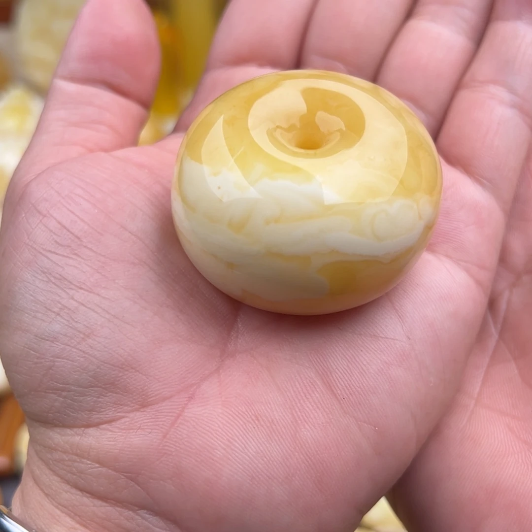 琥珀颈饰未镶嵌纯天然蜜蜡