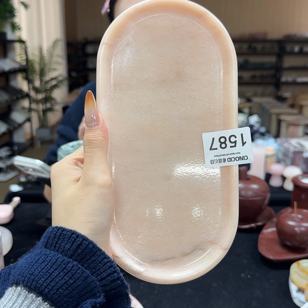 1587烟粉赛道福利福利