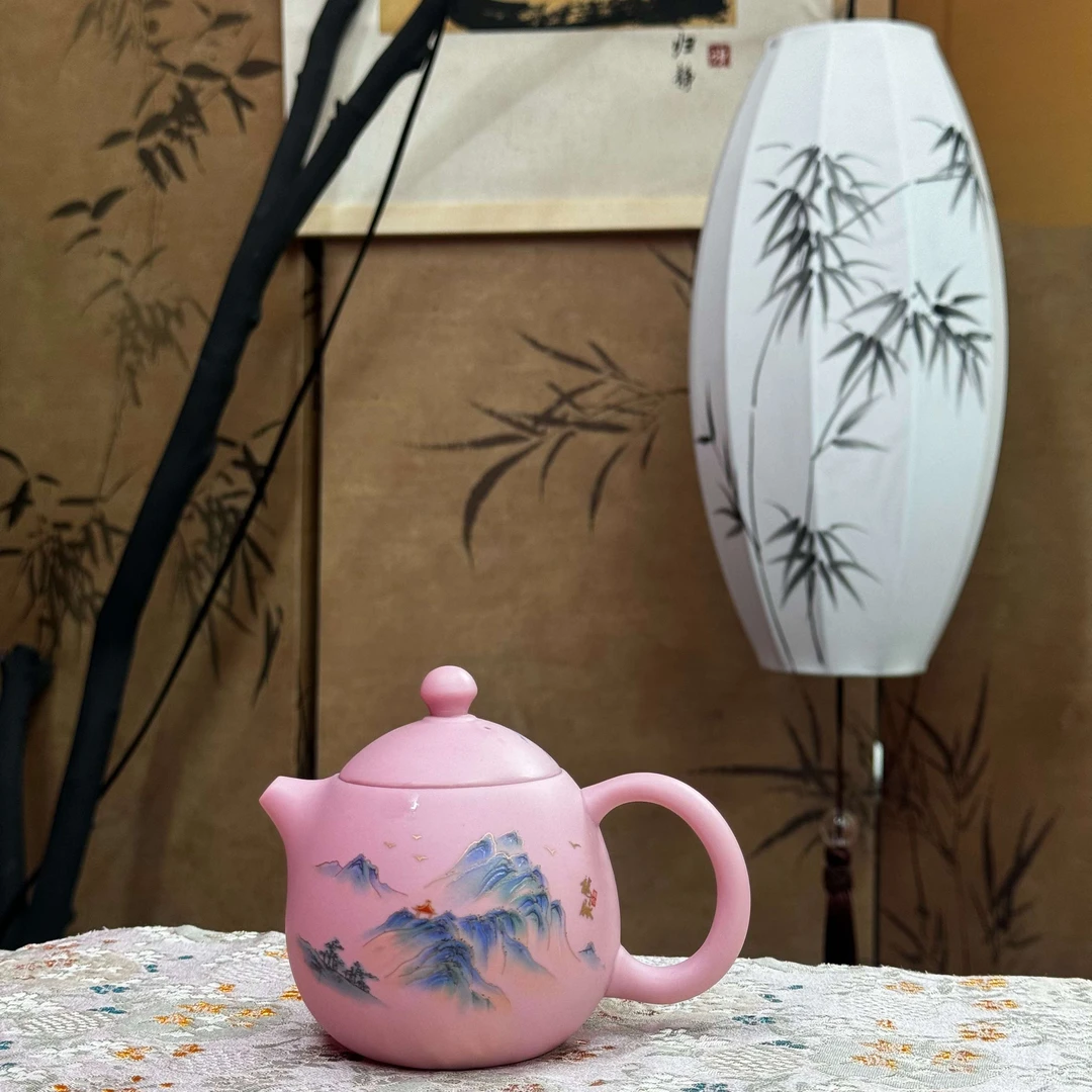 A208-山清水秀粉泥龙蛋壶