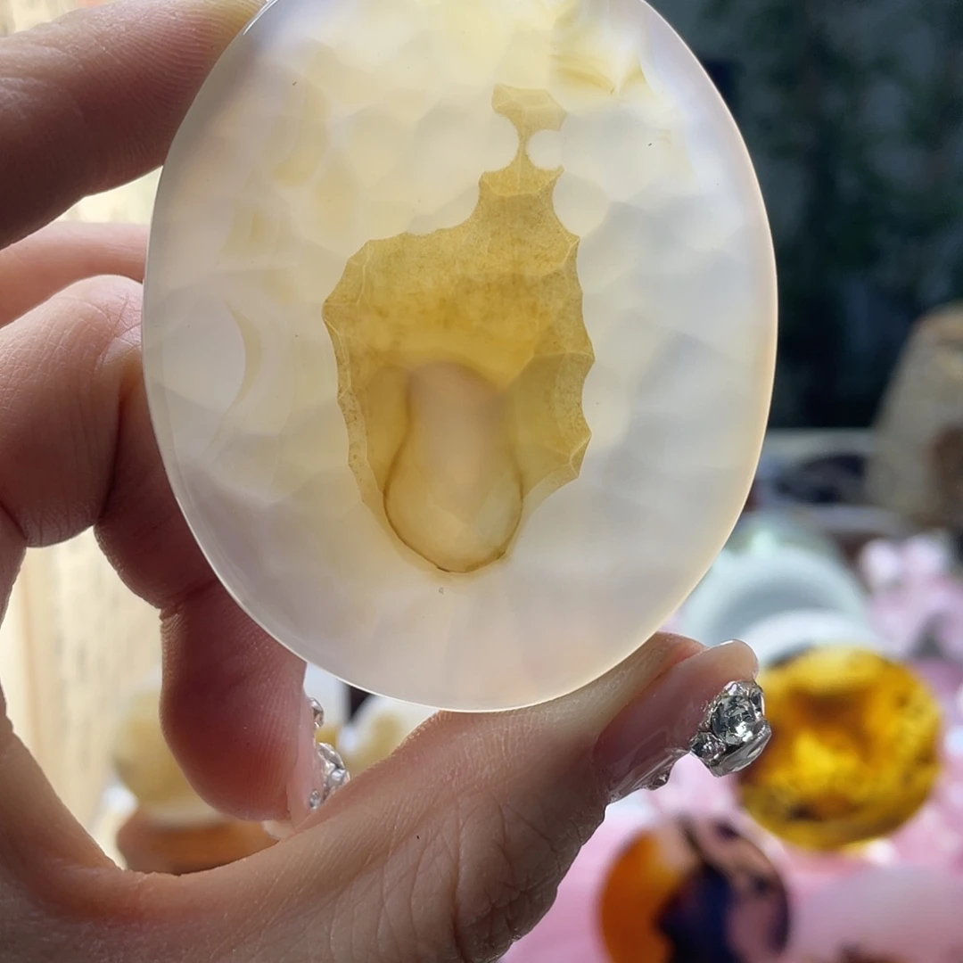 玛瑙/玉髓未镶嵌珠宝奇石